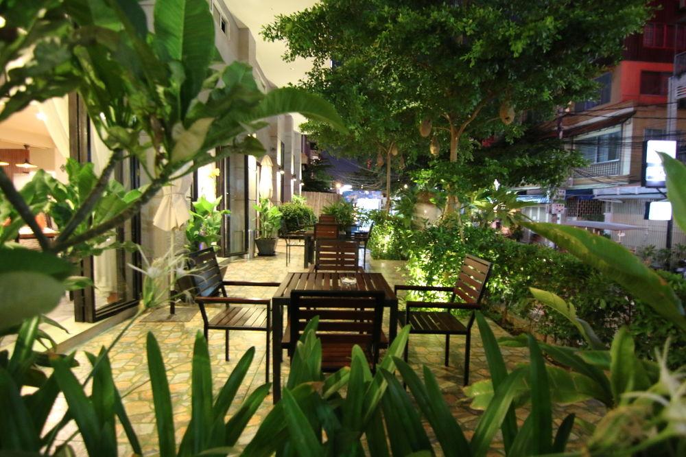Jing Du Hotel Phnom Penh Exterior photo