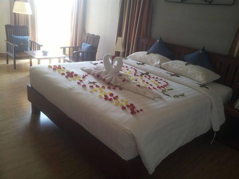 Jing Du Hotel Phnom Penh Exterior photo